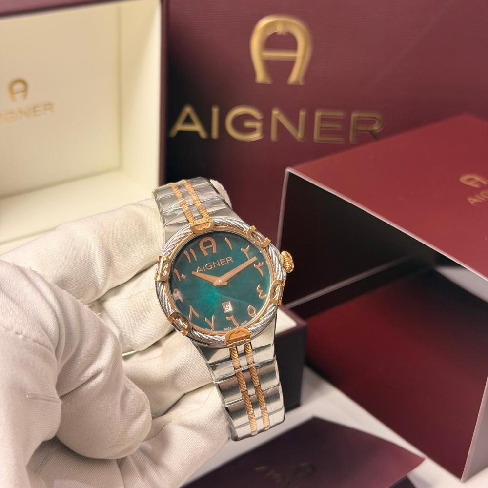 ساعة أقنر Aigner بمينا أخضر وسوار معدني